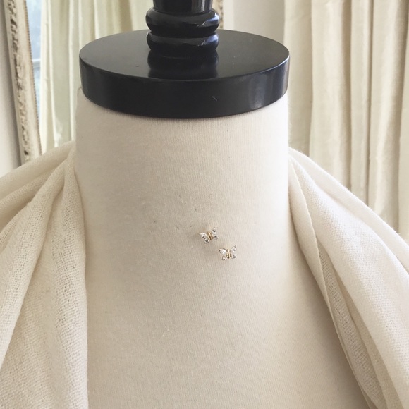 Solid 14K Yellow Gold Cz butterfly Earrings - Picture 3 of 8